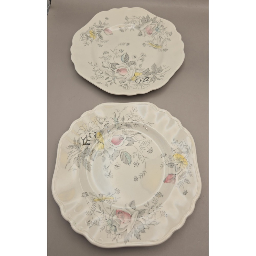 8 Vintage Dessert Plates 'Old World Charm' Pastel Roses And Daisys (#19) - Picture 7 of 8